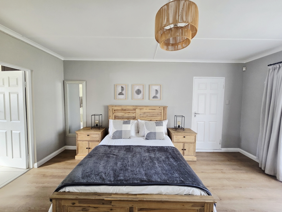 4 Bedroom Property for Sale in Bergsig Western Cape